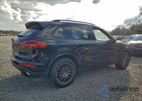 2017 Porsche Cayenne z USA, uszkodzony, nr VIN WP1AA2A20HKA88043